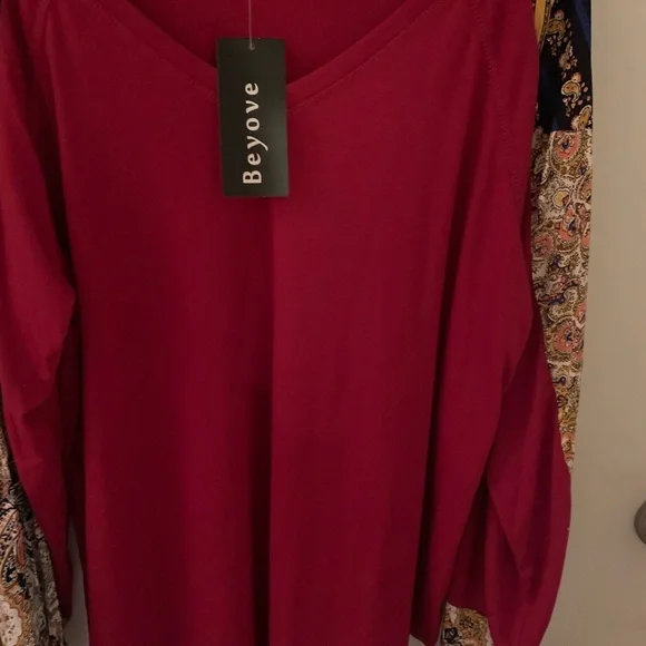 NWT BEYOVE - WMS TOP LONG SLEEVES V NECK size large - Picture 6 of 14